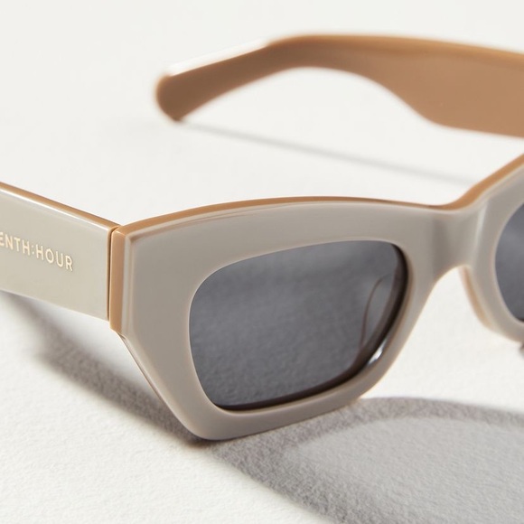 Eleventh Hour Booked Cateye Sunglasses - Picture 3 of 9